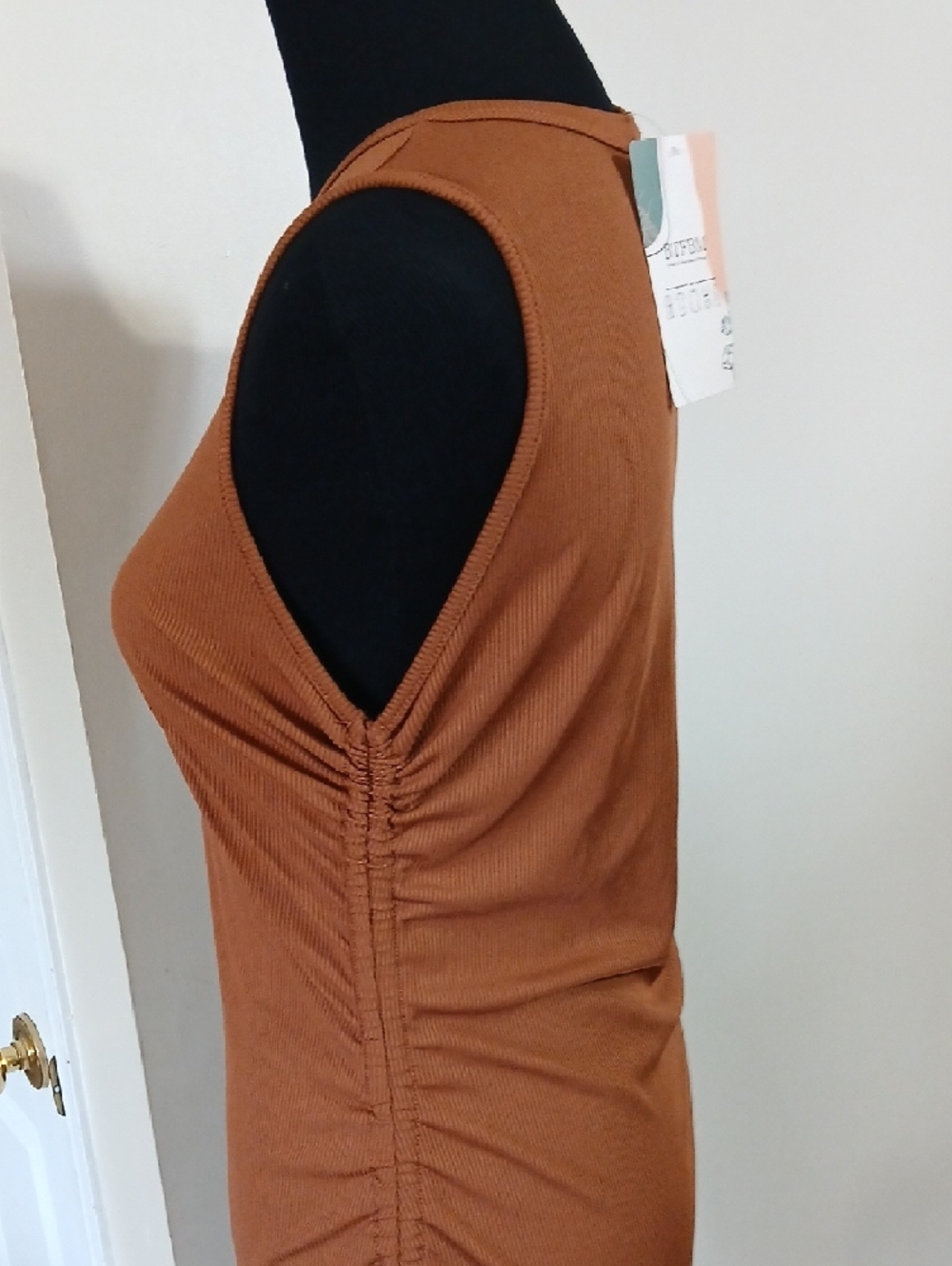 ❤️3@$25 NWT Sleeveless Rust Mini Dress with Side Ruching - Picture 5 of 10